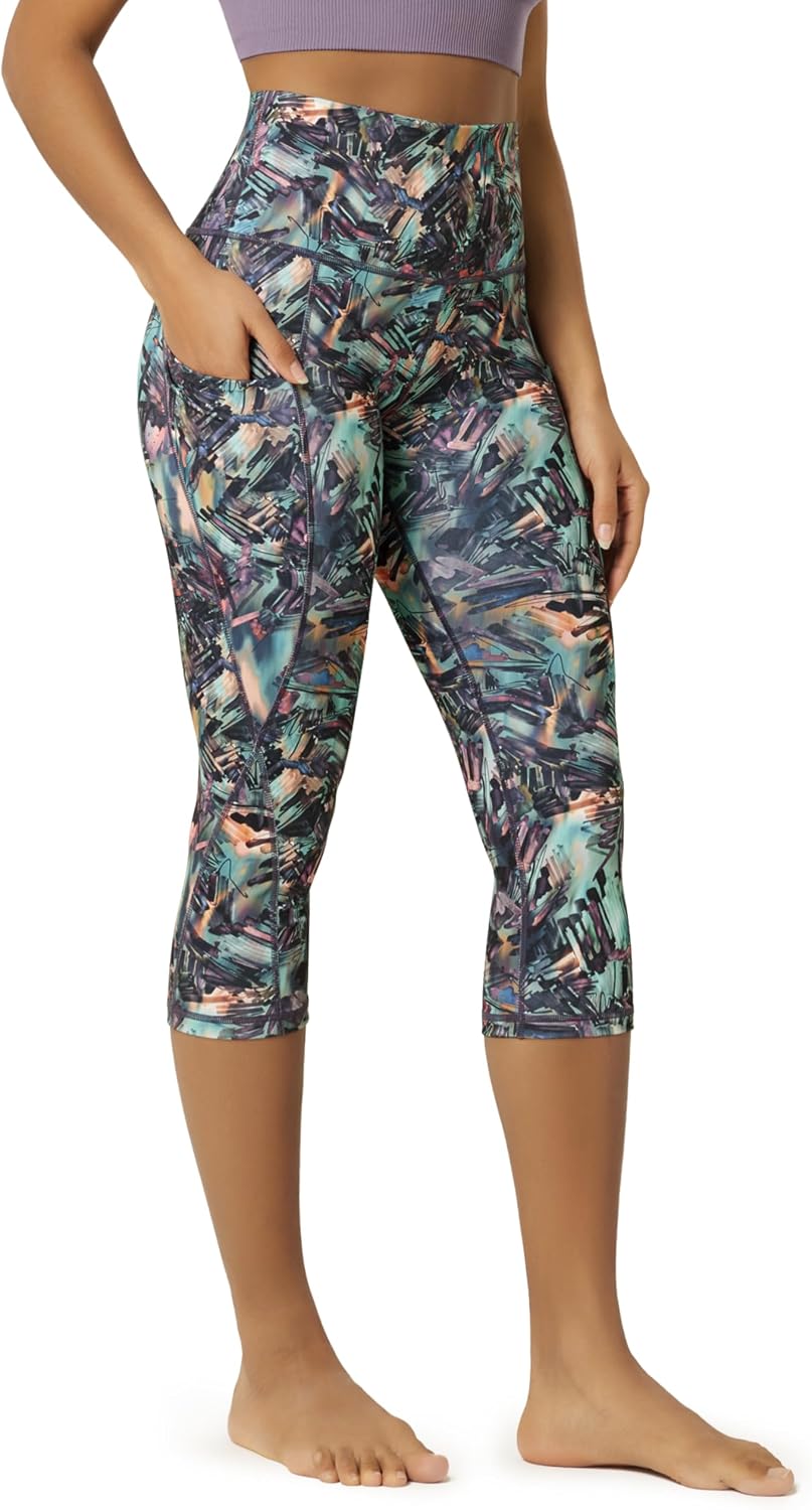 ODODOS Women’s High Waisted Yoga Capris with Pockets, Tummy Control Non See Through Workout Athletic Running Capri Leggings
